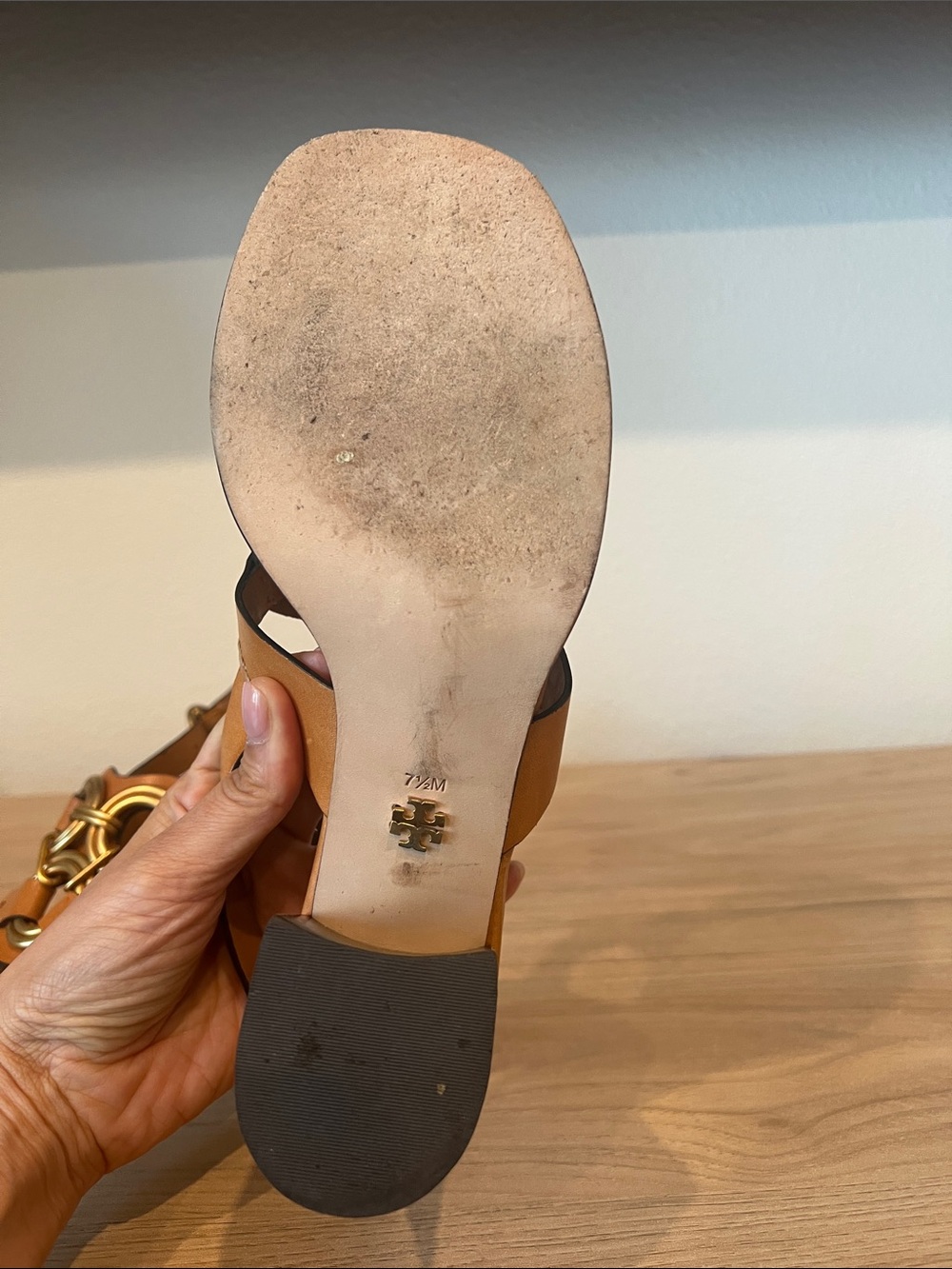 Tory Burch Tan Leather Mid-Heel Sandals with Gold Hardware - Picture 8 of 10